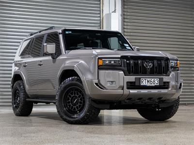 2025 Toyota LANDCRUISER PRADO - Thumbnail