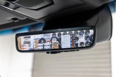 2025 Toyota LANDCRUISER PRADO - Thumbnail