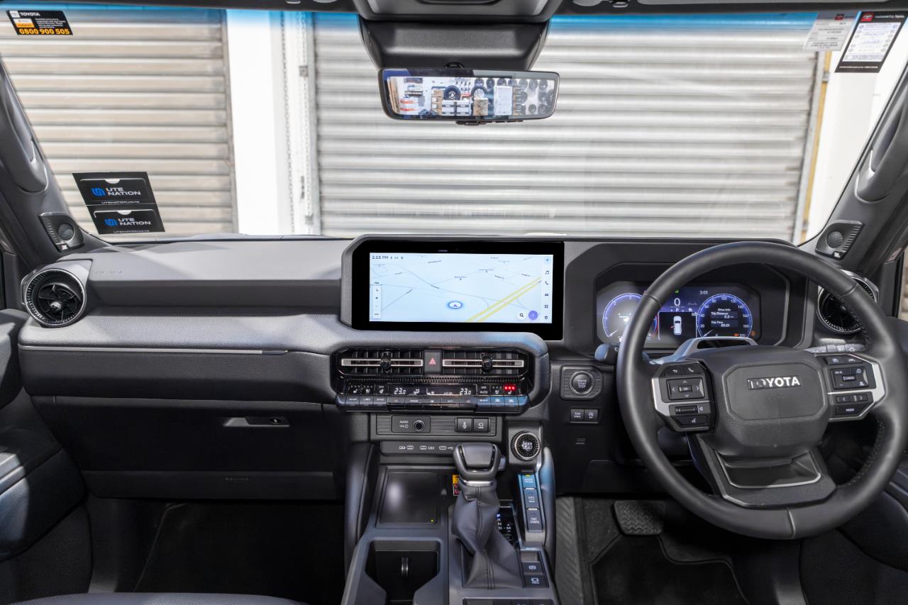 2025 Toyota LANDCRUISER PRADO