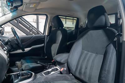 2021 Nissan Navara - Thumbnail