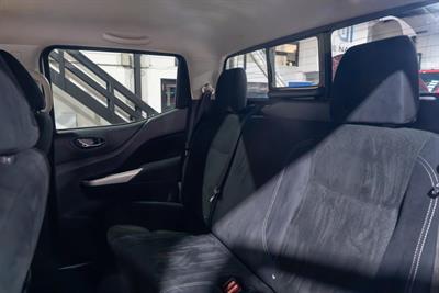 2021 Nissan Navara - Thumbnail
