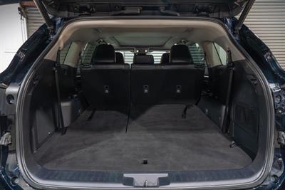 2022 Toyota Highlander - Thumbnail