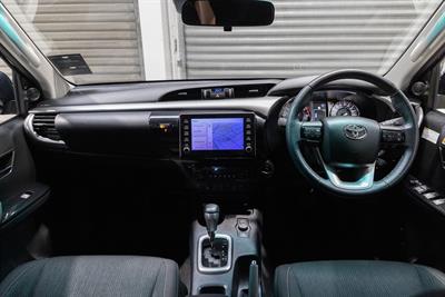 2025 Toyota Hilux - Thumbnail