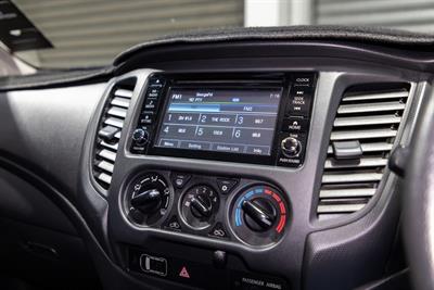 2020 Mitsubishi Triton - Thumbnail