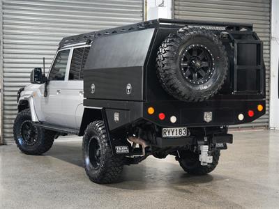 2018 Toyota Landcruiser - Thumbnail