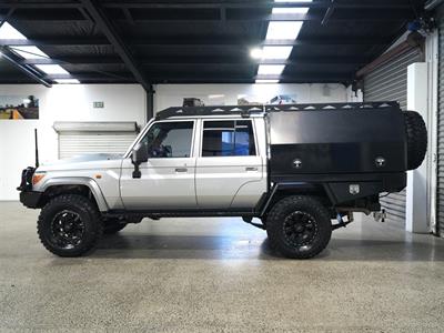 2018 Toyota Landcruiser - Thumbnail