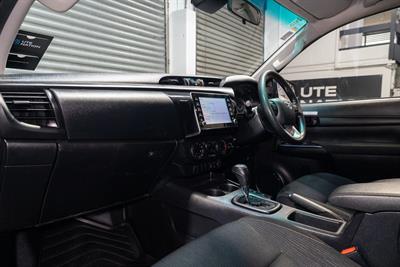 2021 Toyota Hilux - Thumbnail