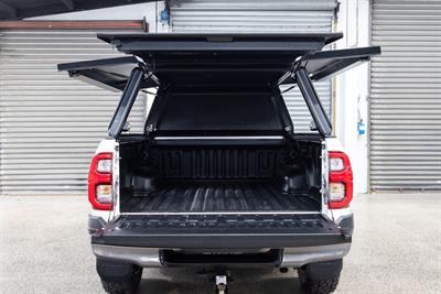 2024 Toyota Hilux - Thumbnail