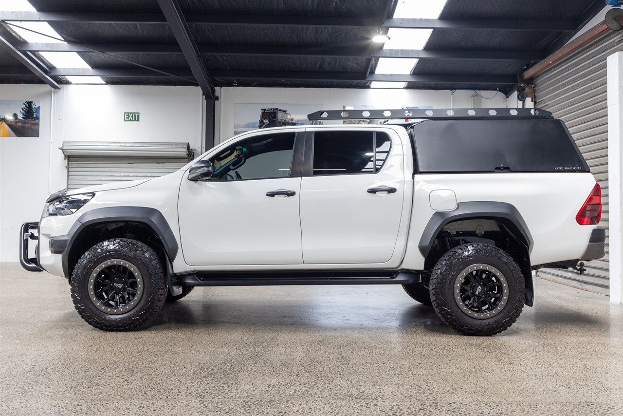 2024 Toyota Hilux