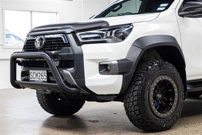2024 Toyota Hilux - Thumbnail