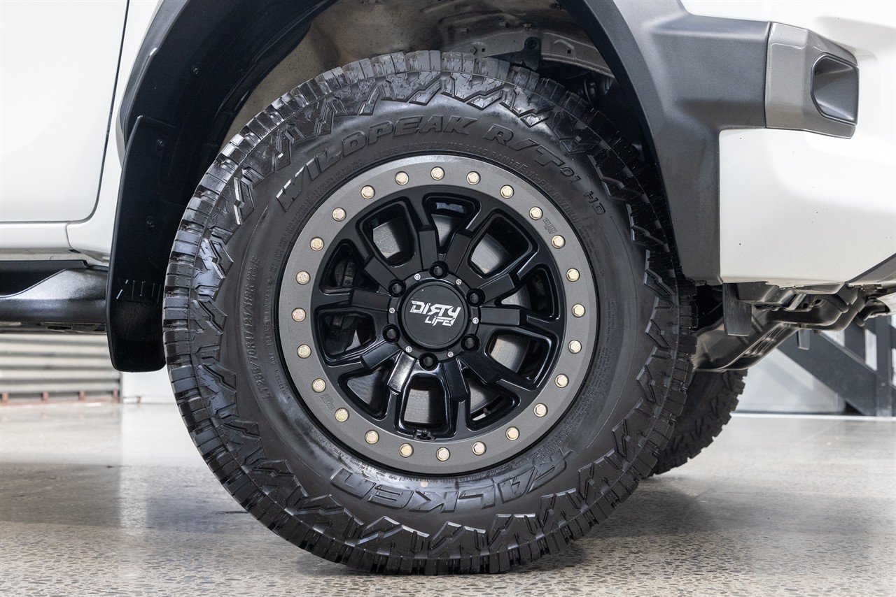 2024 Toyota Hilux