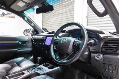 2024 Toyota Hilux - Thumbnail