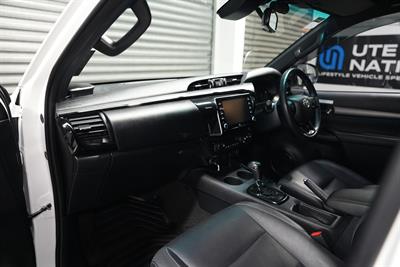 2022 Toyota Hilux - Thumbnail