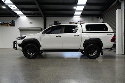 2022 Toyota Hilux - Thumbnail