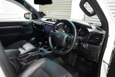 2022 Toyota Hilux - Thumbnail