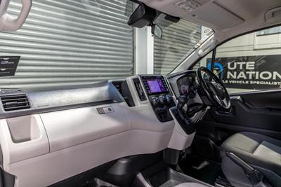 2020 Toyota Hiace - Thumbnail
