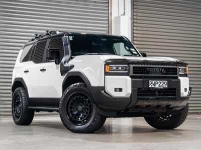 2025 Toyota LANDCRUISER PRADO