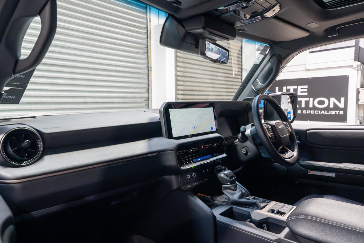 2025 Toyota LANDCRUISER PRADO
