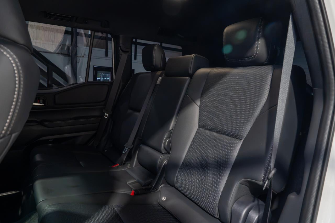 2025 Toyota LANDCRUISER PRADO