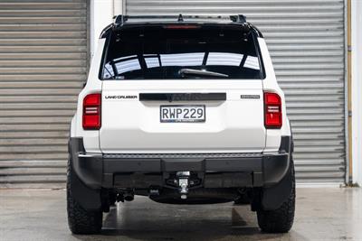 2025 Toyota LANDCRUISER PRADO - Thumbnail