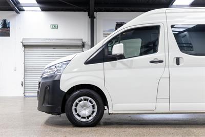 2019 Toyota Hiace - Thumbnail