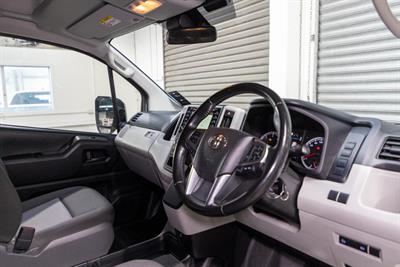 2019 Toyota Hiace - Thumbnail
