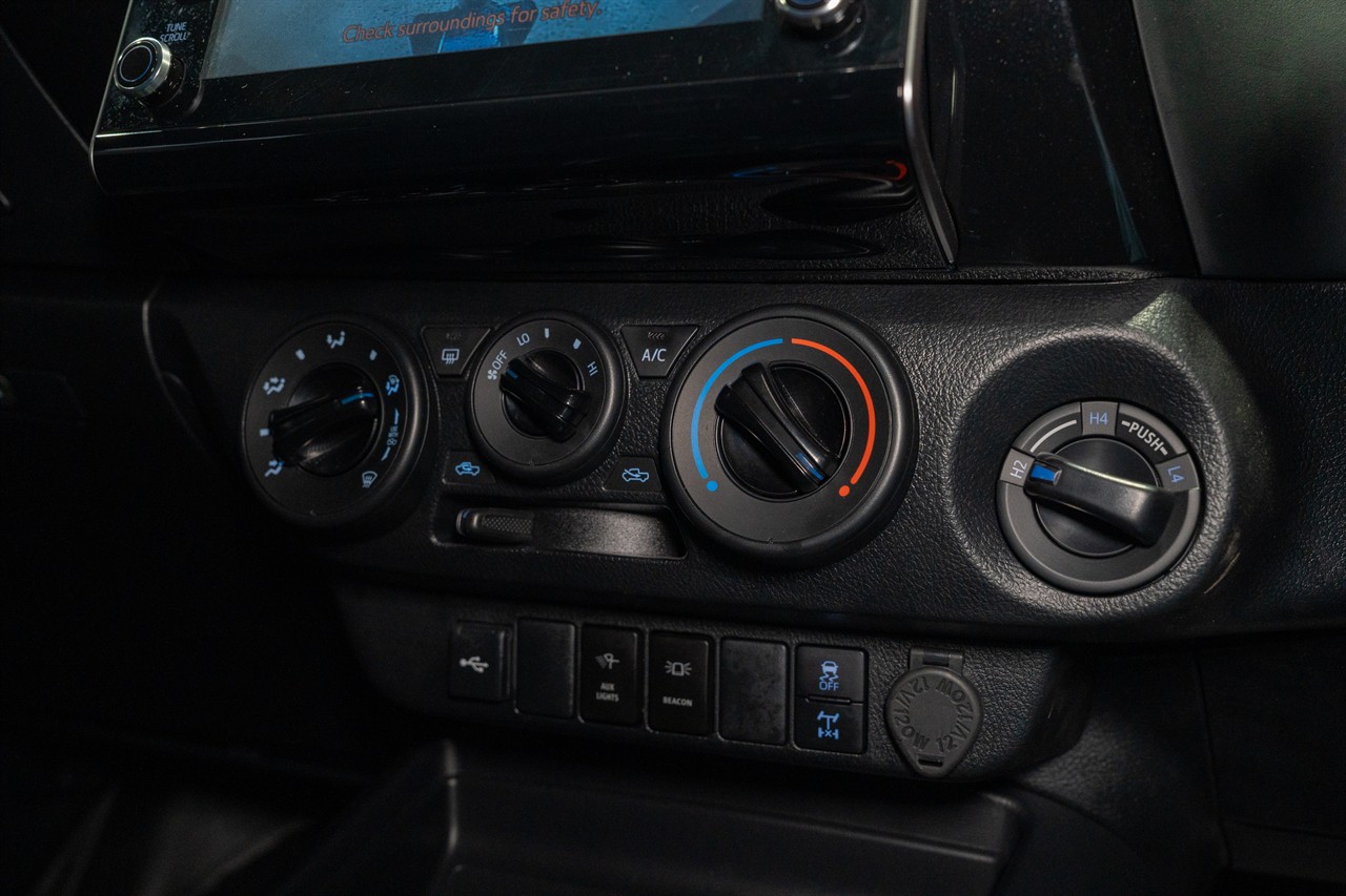2025 Toyota Hilux