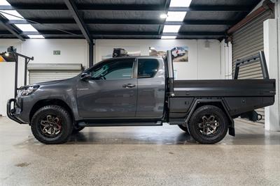 2025 Toyota Hilux - Thumbnail