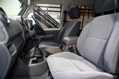 2019 Toyota Landcruiser - Thumbnail