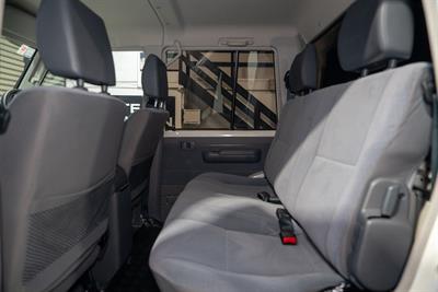 2019 Toyota Landcruiser - Thumbnail