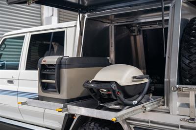 2019 Toyota Landcruiser - Thumbnail