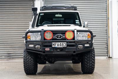2019 Toyota Landcruiser - Thumbnail