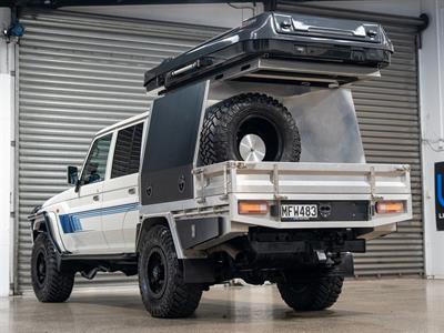 2019 Toyota Landcruiser - Thumbnail