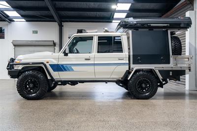 2019 Toyota Landcruiser - Thumbnail