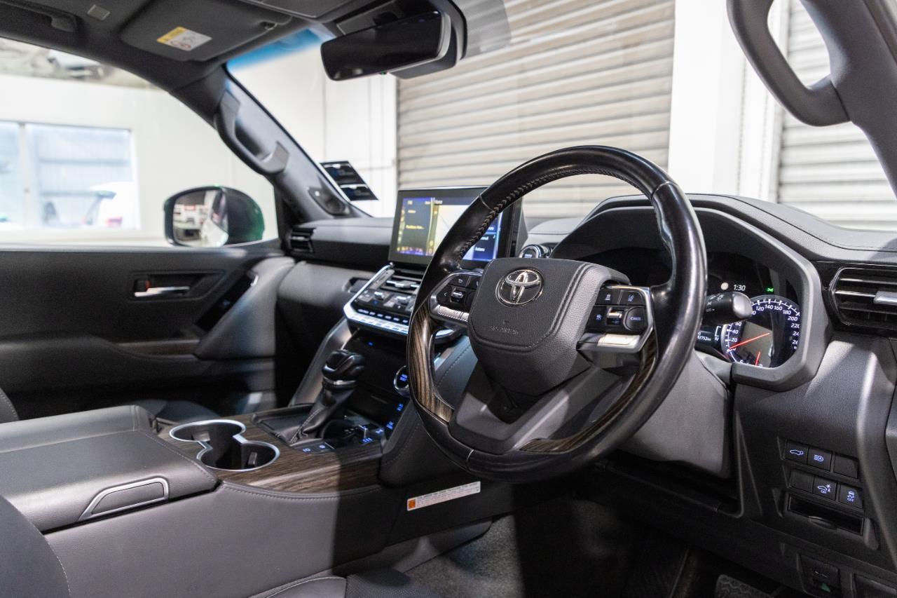 2021 Toyota Landcruiser