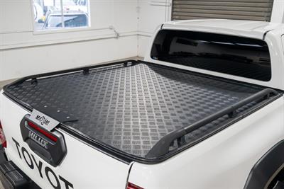 2024 Toyota Hilux - Thumbnail