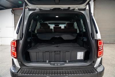 2024 Toyota LANDCRUISER PRADO - Thumbnail