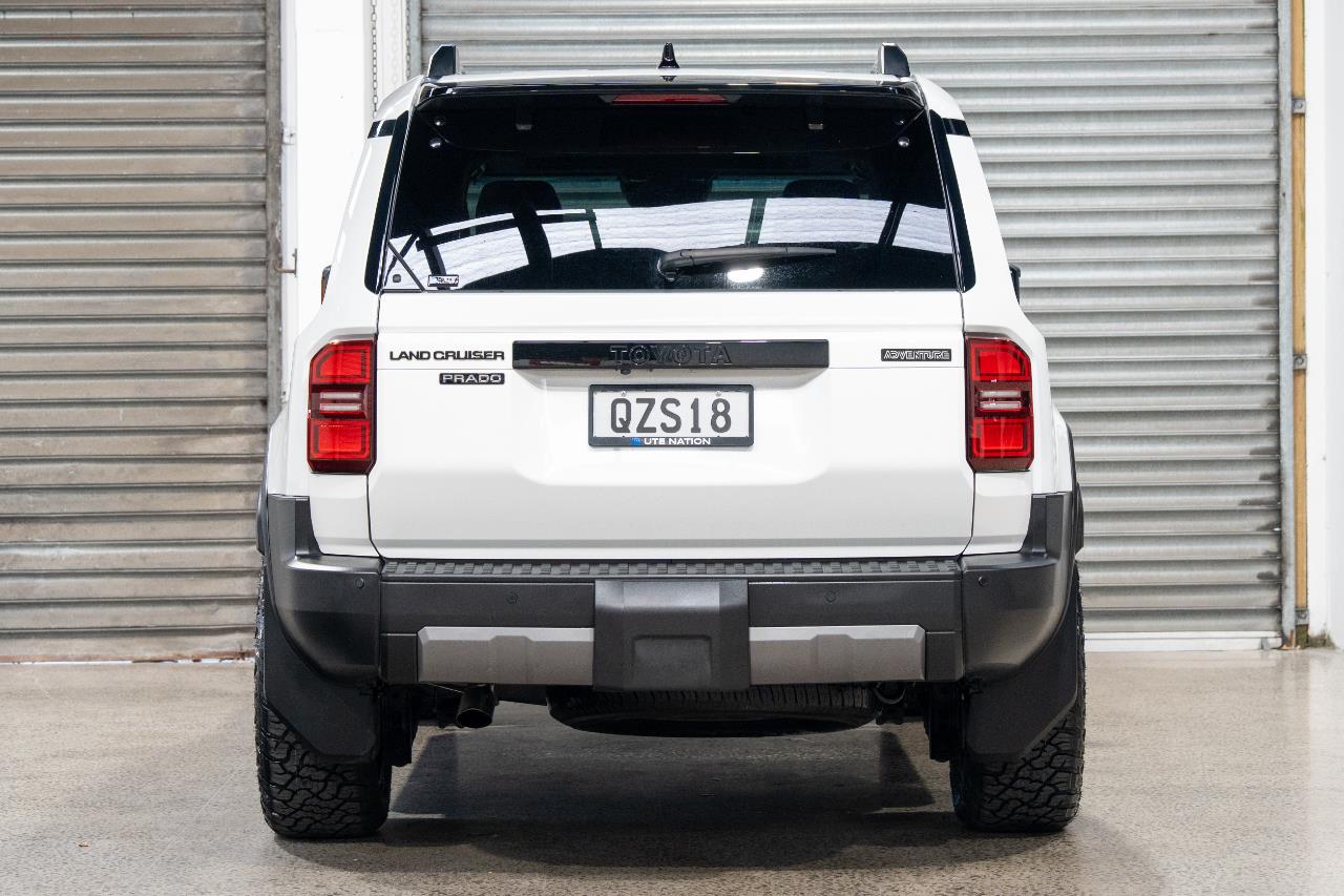 2024 Toyota LANDCRUISER PRADO