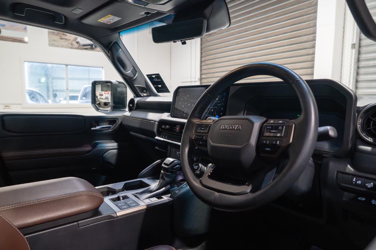 2024 Toyota LANDCRUISER PRADO