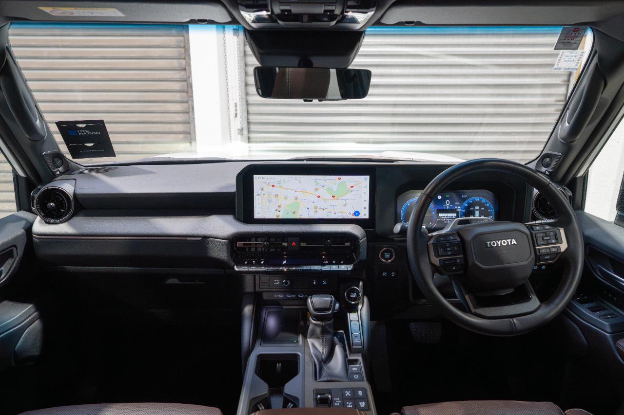 2024 Toyota LANDCRUISER PRADO
