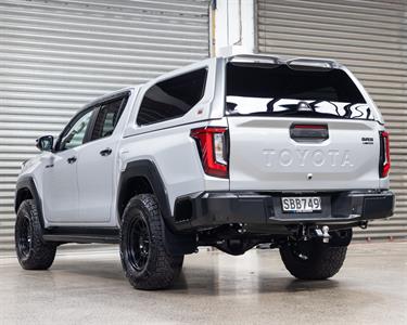 2026 Toyota Hilux - Thumbnail