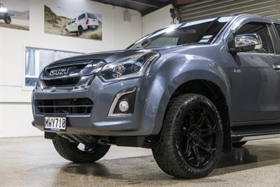 2020 Isuzu D-Max - Thumbnail