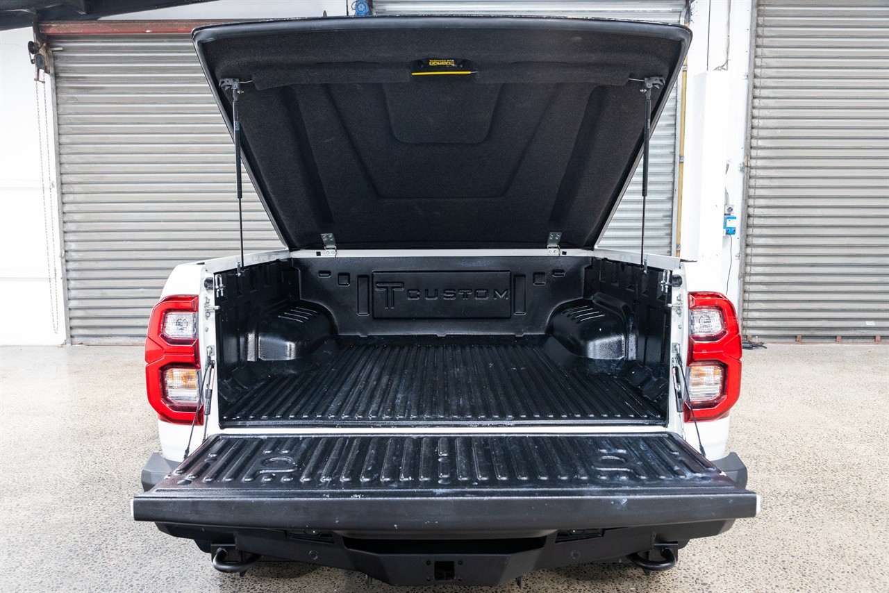 2023 Toyota Hilux