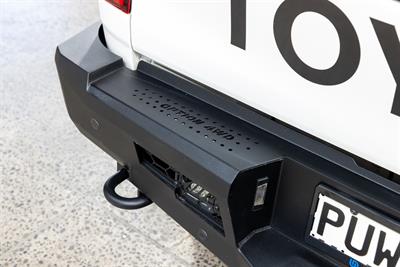 2023 Toyota Hilux - Thumbnail