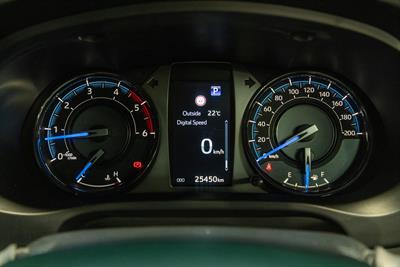 2023 Toyota Hilux - Thumbnail