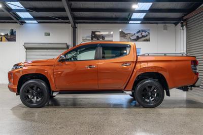 2020 Mitsubishi Triton - Thumbnail