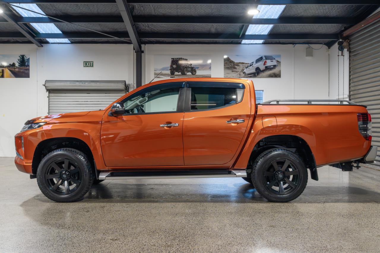 2020 Mitsubishi Triton