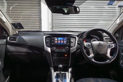 2020 Mitsubishi Triton - Thumbnail