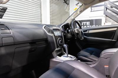 2014 Isuzu Mu-X - Thumbnail