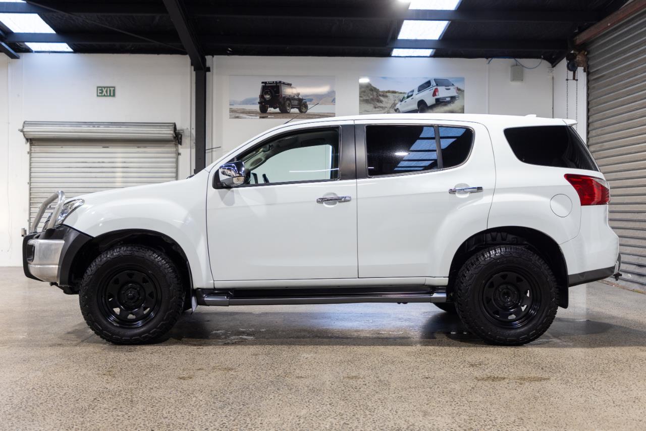 2014 Isuzu Mu-X